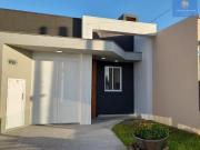 Casa 3 dormitórios próxima ao mar em Capão da Canoa