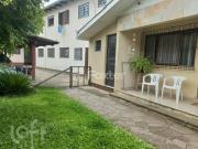 Casa, 3 dormitórios, 194.22 m², em Centro