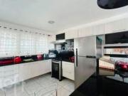 Casa, 3 dormitórios, 206 m², em Igara