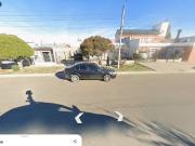 CASA 3 DORMITORIOS A METROS DE AV. CANADA