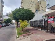 Casa 3 Dormitorios a metros de Av. Costanera