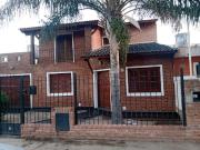 Casa 3 dormitorios Bª Los Platanos. Cordoba