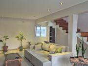 CASA 3 DORMITORIOS B. ROCA