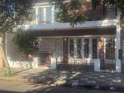 Casa 3 dormitorios C/cochera + Pieza de guardado...