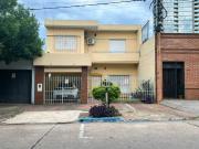 Casa 3 dormitorios céntrica, zona residencial!