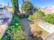 Casa 3 dormitorios, cocina separada, enorme jardin, Abasto