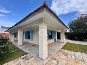 Casa 3 Dormitórios com Piscina e 2 Vagas na praia do...