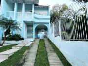 Casa 3 dormitórios com piscina na Assunção