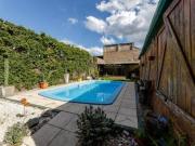 Casa 3 dormitorios con cochera y galpon venta zona sur