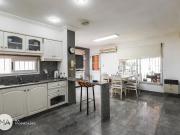 Casa 3 Dormitorios con jardín y pileta Chassaing 7800...