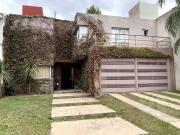 Casa 3 dormitorios Zona Sur con pileta seguridad 24hs...