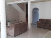 Casa 3 dormitórios em Carapicuíba