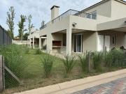 Casa 3 dormitorios en Pilar con jardin y amenities