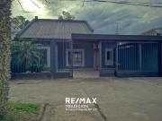 CASA 3 DORMITORIOS EN VENTA B° VIAL CON PISCINA