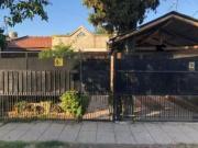 Casa 3 Dormitorios Fondo Libre Pileta Barrio Parque Leloir