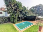 Casa 3 dormitórios, piscina localizada na Zona Sul...