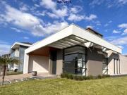 Casa 3 dormitórios, suíte, lareira, em condomínio, Santa... Casa 3 dormitórios, suíte, lareira, em condomínio, Santa...