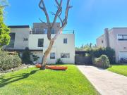 Casa 3 dormitorios venta en San Isidro Labrador, Villa Nueva