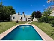 Casa 3 dormitorios Villa Rumipal a metros del Lago