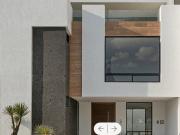 CASA 3 NIVELES EN PARQUE MÉXICO DE LOMAS DE ANGELÓPOLIS...