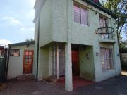 CASA 3 PISOS 180M2 VILLA ALCALÁ CONDOMINIO PRIVADO