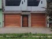 Casa 3 pisos 6 habitaciones frente a parque
