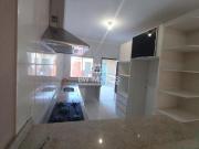 Casa, 3 q com suite, Piscina, Área Gourmet, Despensa