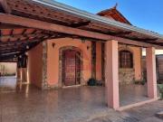 Casa 3 Quartos / 1 Suíte em Lote de 360 m² à Venda no...