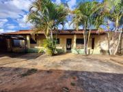 Casa 3 Quartos | 2 Lojas Comerciais, Lote de 900m2 |...