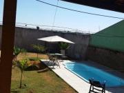 Casa 3 quartos com piscina e amplo quintal no Setor...