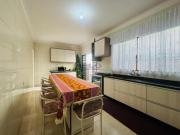 CASA 3 QUARTOS COM PISCINA E EDICULA