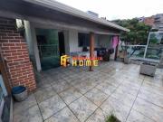 Casa 3 Quartos com Suite, e Espaço Comercial Centro...