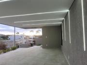 Casa 3 quartos, suite, moderna e espaçosa em condomínio...