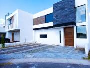 Casa 3 Recámaras en Privada en Juriquilla, Querétaro