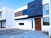 Casa 3 Recámaras en Privada en Juriquilla, Querétaro