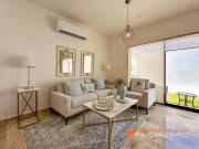 Casa 3 recámaras en Venta, Huayacan Cancun, con Alberca