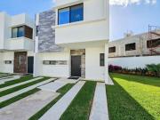 Casa · 3 Recámaras · Huayacan · Amenidades · Casa Club ·...