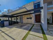 Casa · 3 Recámaras · Residencial Palmaris · Av. Huayacan...