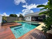 Casa 3 Suítes, Área Gourmet c/ Piscina Aquecida |...