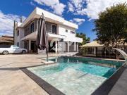 CASA / 3 SUITES / ENERGIA FOTOVOLTAICA / CONDOMINIO BELA...