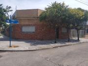 CASA 3amb VENTA Esquina. Culpina 900 V.Madero BsAs