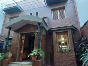 Casa 3D mas local comercial venta en Ayacucho al 800