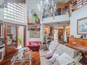 Casa 400m² 5 dormitórios, 4 vagas no bairro Vila Jardim