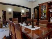 Casa 440m² no Jardim Maringá, 3 quartos e 5 vagas