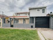 CASA 4 AMB EN VENTA EN GENERAL PACHECO CON PILETA