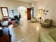 CASA 4 AMB EN VENTA QUILMES PATIO TERRAZA
