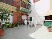 CASA 4 AMB MUY LUMINOSA C/TERRAZA, PATIO Y COCHERA