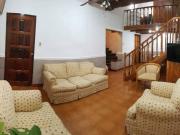 Casa 4 ambientes con cochera Barrio de las Mil Casitas