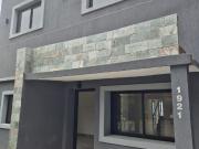 CASA 4 AMBIENTES CON COCHERA EN QUILMES EN VENTA