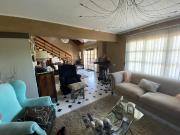 Casa 4 ambientes con cochera en venta en Quilmes